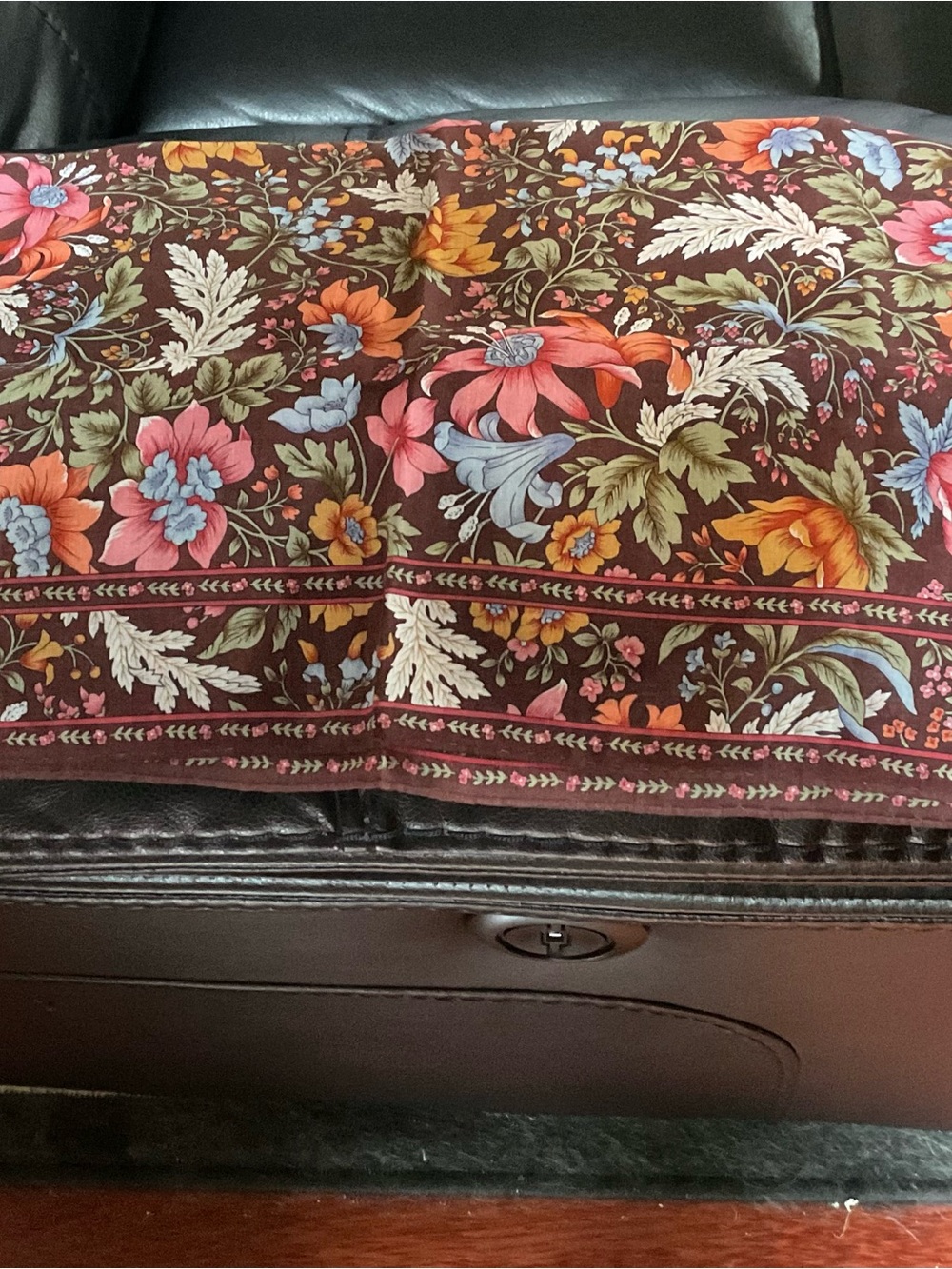 YSL Small Scarf / HANDKERCHIEF